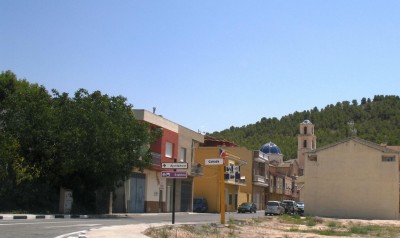 IMG_6757 Ortseinfahrt.JPG (103.51 KiB) 48453 mal betrachtet Ortseinfahrt