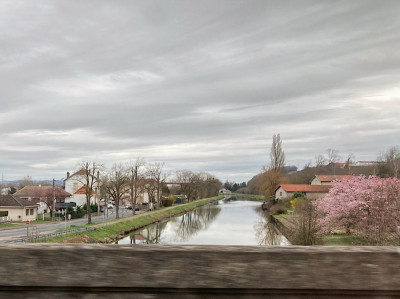 Bei Commercy überqueren wir wenige Minuten später den Maas-Kanal <br />(Canal de la Meuse)