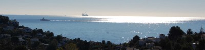 Heute morgen in unserer Bucht )doppelklicken zum Vergrößern). Es scheint aber entgegengesetzt zu fahren.