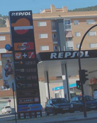 Heute: REPSOL-Tankstelle in Alcoi