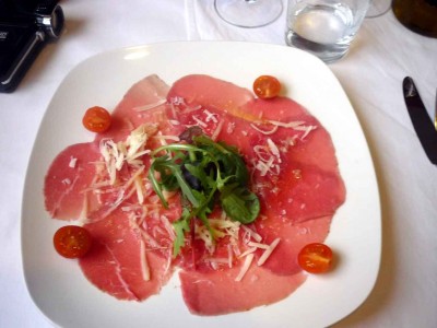 Vorspeise: Rindercarpaccio