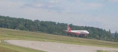 Air Berlin im Landeanflug.JPG