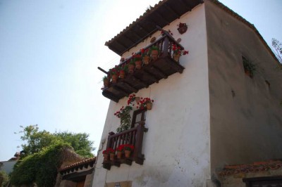 DSC_0194.JPG (95.74 KiB) 7871 mal betrachtet Blumenschmuck