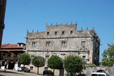 DSC_0178 palacio de Velarde.JPG (124.32 KiB) 9405 mal betrachtet Palacio de Velarde
