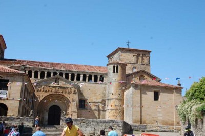 Stiftskirche- Colegiata de Santillana del Mar