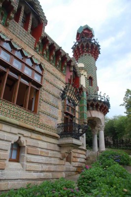 DSC_1210 Erkertürmchen.JPG (112.11 KiB) 7617 mal betrachtet Türmchen