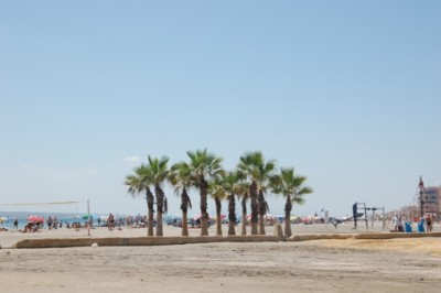 Hauptstrand im Zentrum der Stadt