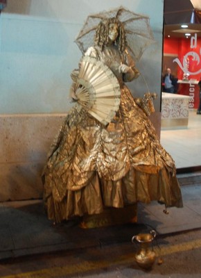 Lebende Statue 1.JPG