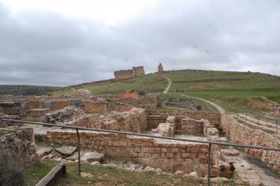 1 Ausgraabungen DSC_0425.JPG (120.44 KiB) 7192 mal betrachtet Gesamtanlage