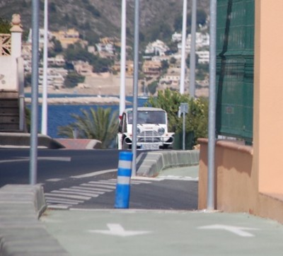 Poller 3.JPG