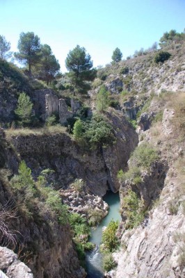 14 alte Mühle DSC_0627.JPG (120.72 KiB) 1646 mal betrachtet Grundmauern der alten Getreidemühle