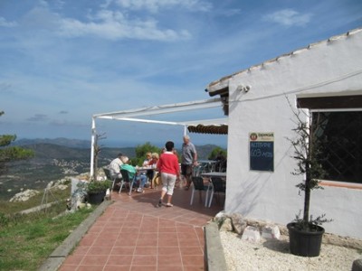 Coll de Rates - Terrasse.jpg (54.98 KiB) 3524 mal betrachtet Zugang zur Terrasse