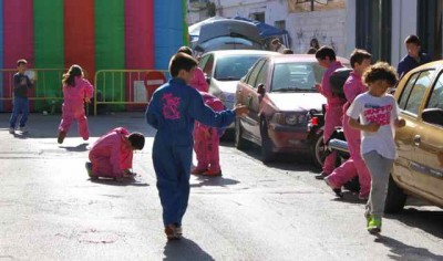 1.jpg (28.71 KiB) 2648 mal betrachtet Nachbars Kinder