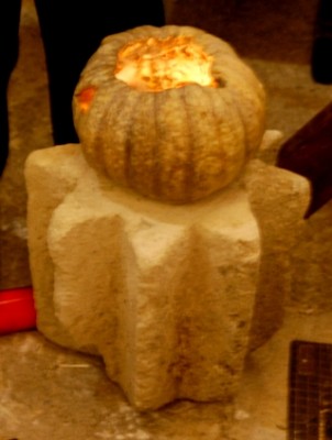 Halloween1.JPG (112.43 KiB) 13924 mal betrachtet Fantasielos ausgehöhlter Kürbis