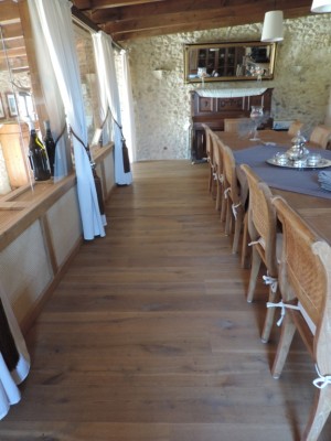 Holzdielen in Spanien.JPG (219.94 KiB) 4553 mal betrachtet Holzdielen in Spanien
