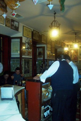 Sevilla Bar Tapabar.jpg (248.49 KiB) 3948 mal betrachtet Tapa-Bar