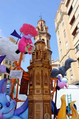 1.jpg (33.5 KiB) 2839 mal betrachtet Fallas 2015 - Valencia