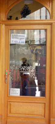 Los3.JPG (165.04 KiB) 7584 mal betrachtet der Laden mit Geschenkartikeln - und viele andere Geschäfte auch...