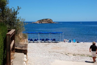 12 vor dem Chiringuito L'Illeta.JPG (122.18 KiB) 4151 mal betrachtet vor dem Chiringuito: Blick auf l'Illeta