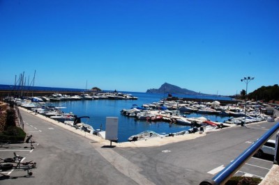 DSC_1052.JPG (98.72 KiB) 4140 mal betrachtet gesamtes Hafengelände