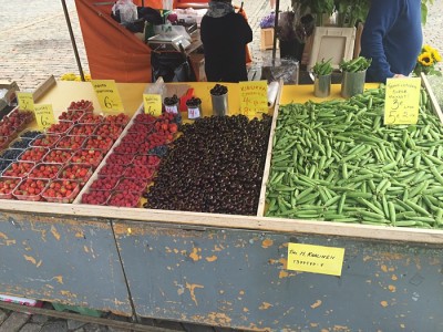 viiiiele Beeren, wir haben nix probiert - seeehr teuer ;-)