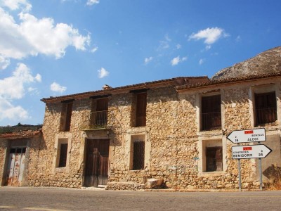 verlassenes Haus an der CV-70, am Abzweig nach Ares del Bosque