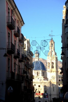 La Iglesia arciprestal de Santa María <br />an der Plaza de España