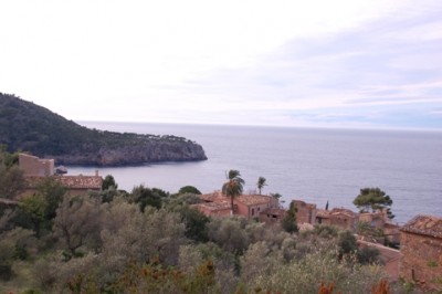 8 - Ostküste Deià.JPG (114.89 KiB) 8485 mal betrachtet Deià, an der Westküste Mallorcas