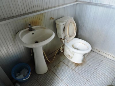 oder an einem vietnamesisch-kambodschanischen Grezübergang,