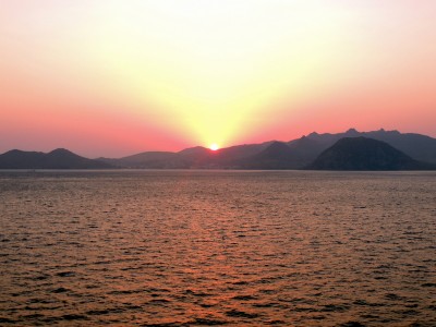 DSCN4523.JPG (189.32 KiB) 4786 mal betrachtet Kein Tag ohne traumhaften Sonnenuntergang