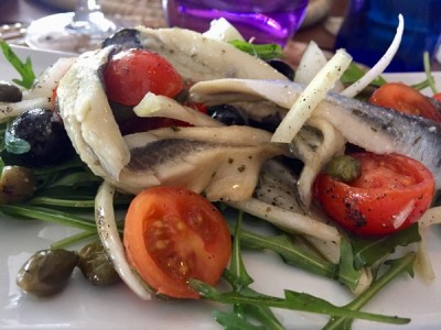 IMG_6629.JPG (119.29 KiB) 8250 mal betrachtet Rucola mit Sardellen