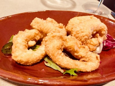 Calamares a la romana<br />in einer sehr gut gewürzten Panade