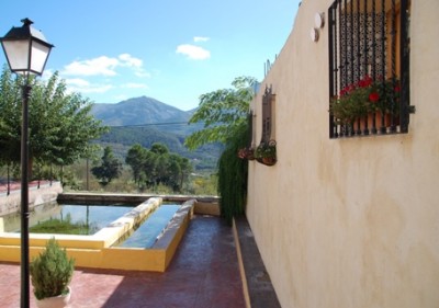 A-Waschstelle unter freiem Himmel in Beni.JPG (105.94 KiB) 8680 mal betrachtet Unter freiem Himmel in Benimassot