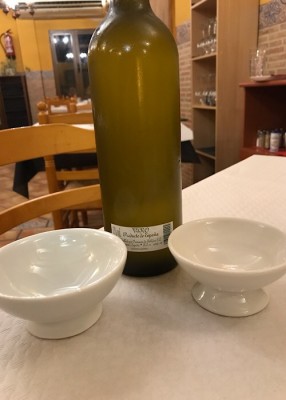 IMG_3088.JPG (68.5 KiB) 3145 mal betrachtet Hammer lecker und nur 11%, ein herrlich frischer Weißwein