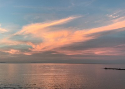 ... und dort ein schöner Sonnenuntergang...