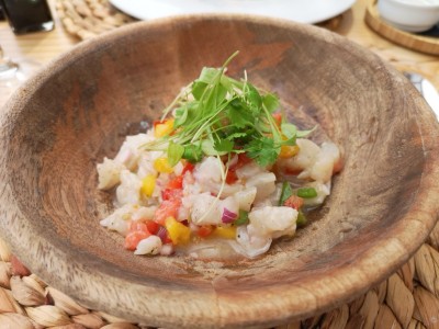 Foodbar Ceviche.jpg (253.08 KiB) 2757 mal betrachtet Ceviche Lubina für 14,50 € (die Limette fehlte da <br />allerdings schon... :-) )