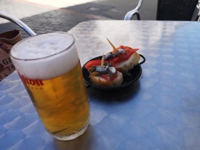 IMG_20191002_153446_resized_20191018_053220630.JPG (30.5 KiB) 2369 mal betrachtet Una cerveza 1,30 €, tapa incluido