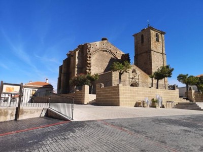 IMG_20191002_153142_resized_20191018_053221049.JPG (51.66 KiB) 2369 mal betrachtet enfrente una eglesia parroquial del siglo XVI