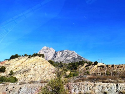 Der markante Puig Campana (ca. 1.400 m), Hausberg von Finestrat