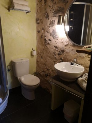 Bad mir Dusche.JPG (76.9 KiB) 4468 mal betrachtet Rustikales Bad mit Dusche