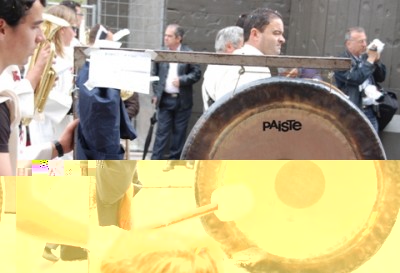 Gong.JPG (146.09 KiB) 5588 mal betrachtet Und immer wieder erschreckt zwischendurch der Gong.