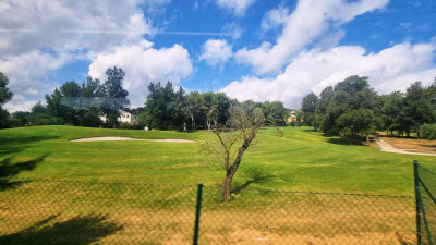 Wir kommen am Golfplatz &quot;La Sella&quot; vorbei, der auf dem Gemeindegebiet von Pedreguer liegt, 7 km von Dénia entfernt.