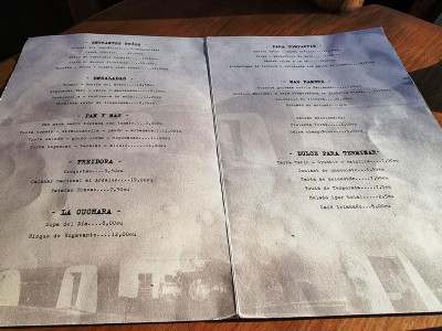 Karte Januar 2024.JPG (102.45 KiB) 2441 mal betrachtet Speisekarte (aufgenommen 1/2024)