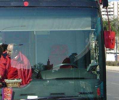 R2.jpg