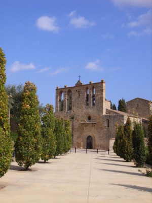 Peratallada - Kirche.JPG