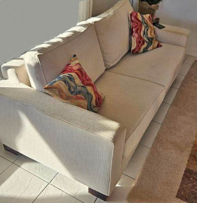 Sofa.JPG