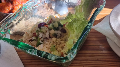 Tabulé de la Huerta - Sémoloa de Trigo, Verduras de Temporada, Picadas, Pasas, Hierbabuena, Anchoas y Aliño.jpeg (239.2 KiB) 453 mal betrachtet Tabulé de la Huerta: Sémoloa de Trigo, Verduras de Temporada, Picadas, Pasas, Hierbabuena, Anchoas y Aliño - 10,90 €