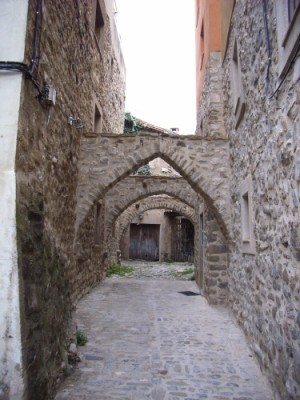 Besalú - Bogen.JPG