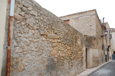 Gasse neben der Kirche