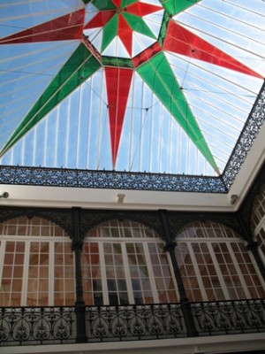 A-Kuppel.JPG (91.98 KiB) 5057 mal betrachtet Glaskuppel